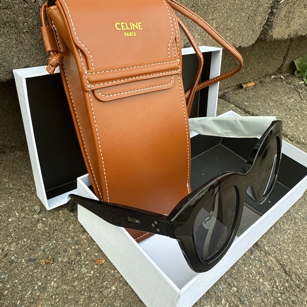 Black Sunglasses - Picture 2 of 4